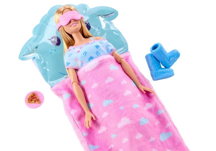 Лялька Барбі в піжамі зі спальним мішком Mattel Barbie JMR88 JMR88 фото