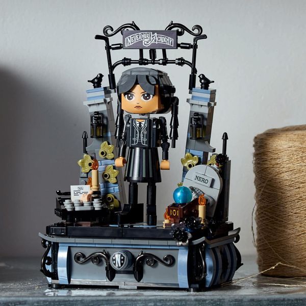 Конструктор Лего Венздей Фигурка Аддамс LEGO Wednesday 76780 76780 фото