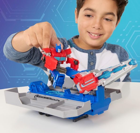 Игровой набор Трейлер Оптимуса Прайма Боевой трейлер Трансформеры Transformers EarthSpark Hasbro G0750 G0750 фото