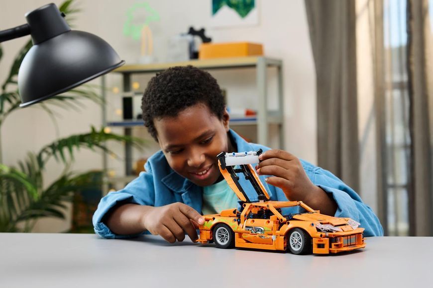Конструктор Лего Технік машина Тойота Супра MK4 Lego Technic Fast and Furious 42204 42204 фото