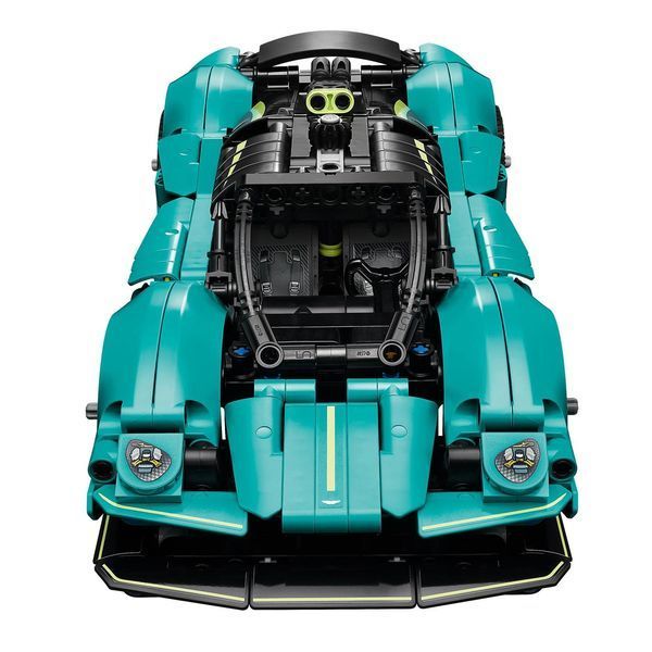Конструктор Лего техник Астон Мартин Валькирия Lego Technic Aston Martin Valkyrie 42208 42208 фото