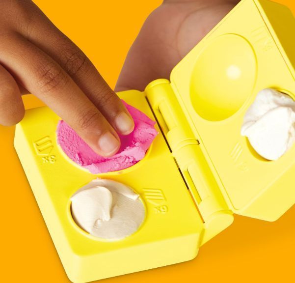 Набір для ліплення з аксесуарами Пледо Play-Doh Super Slice Cake Playset G0497 Супер торт Кондитерська G0497 фото